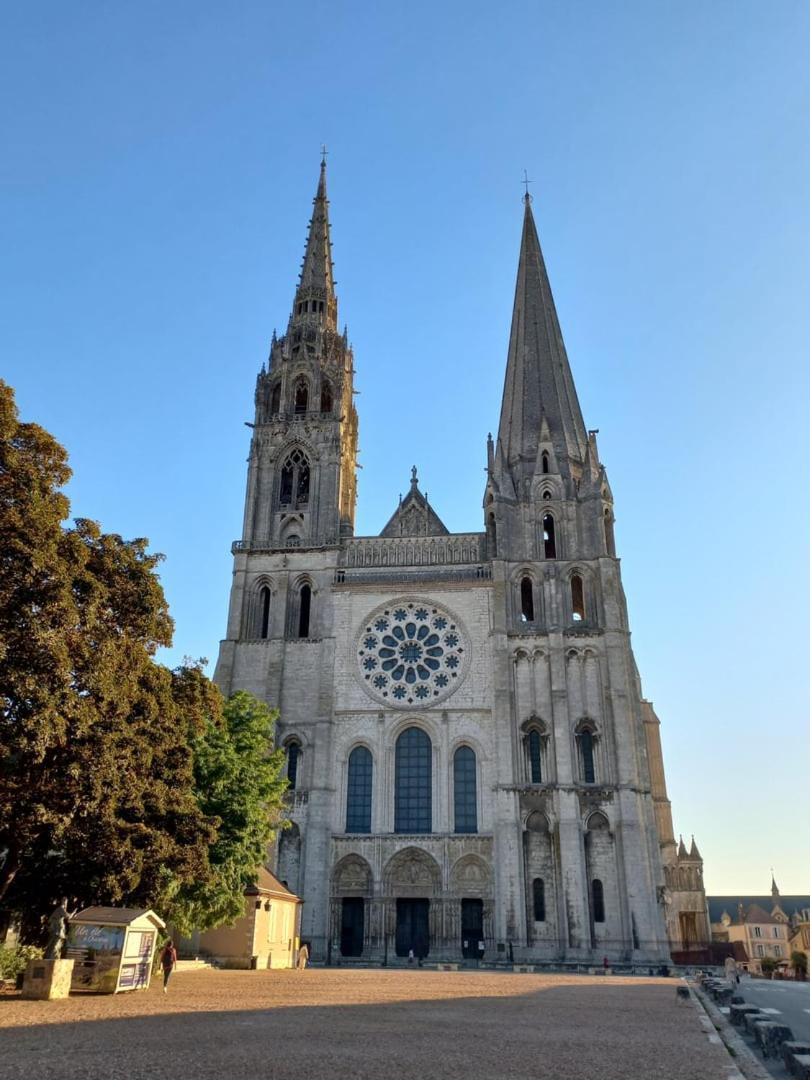Апартаменти Le Gite De La Cathedrale Шартр Екстер'єр фото